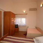 Apartments With Wifi Pula - 6987